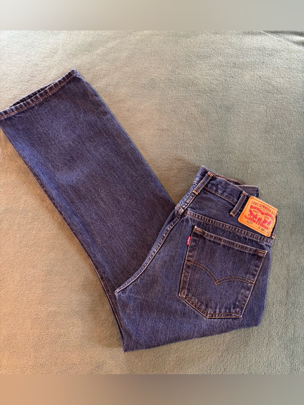 Levi's 517 Men's Dark Blue Straight-Leg Jeans, Size: 32”W x 30”L. (6508)